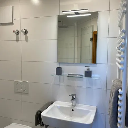 Am Eichenhain 3* ニュルンベルク